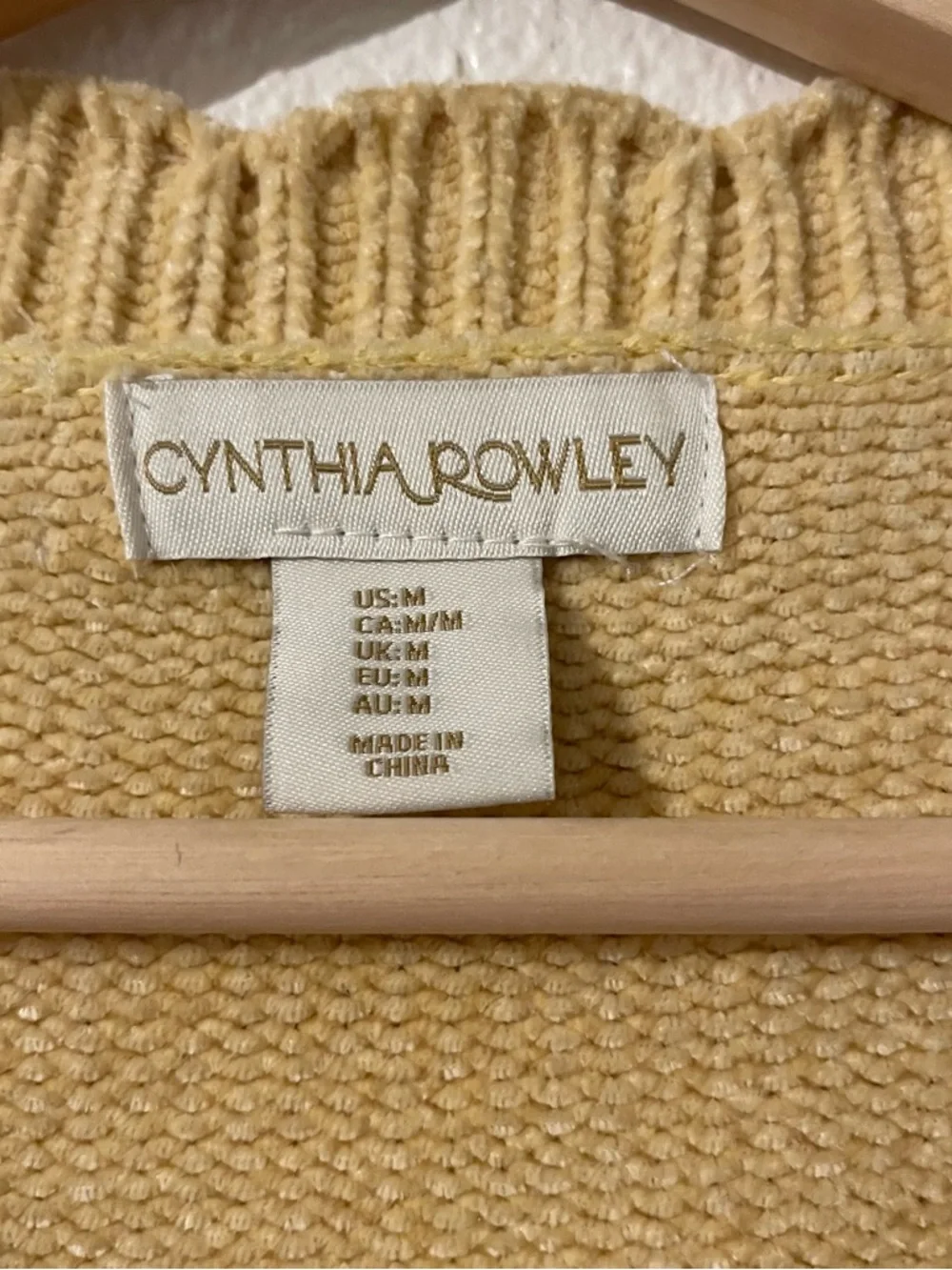 Cynthia Rowley Women’s Mustard Yellow Pointelle Crewneck Sweater Size Medium